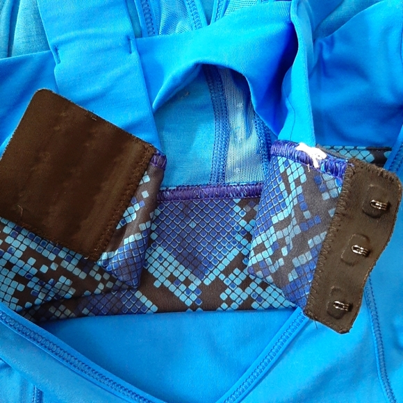 Lululemon Super Sport Tank - Picture 5 of 7